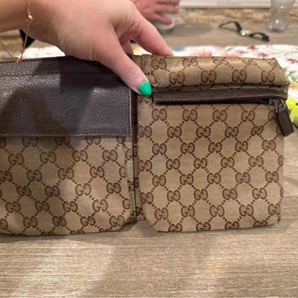 Gucci Brown vintage Web belt bag